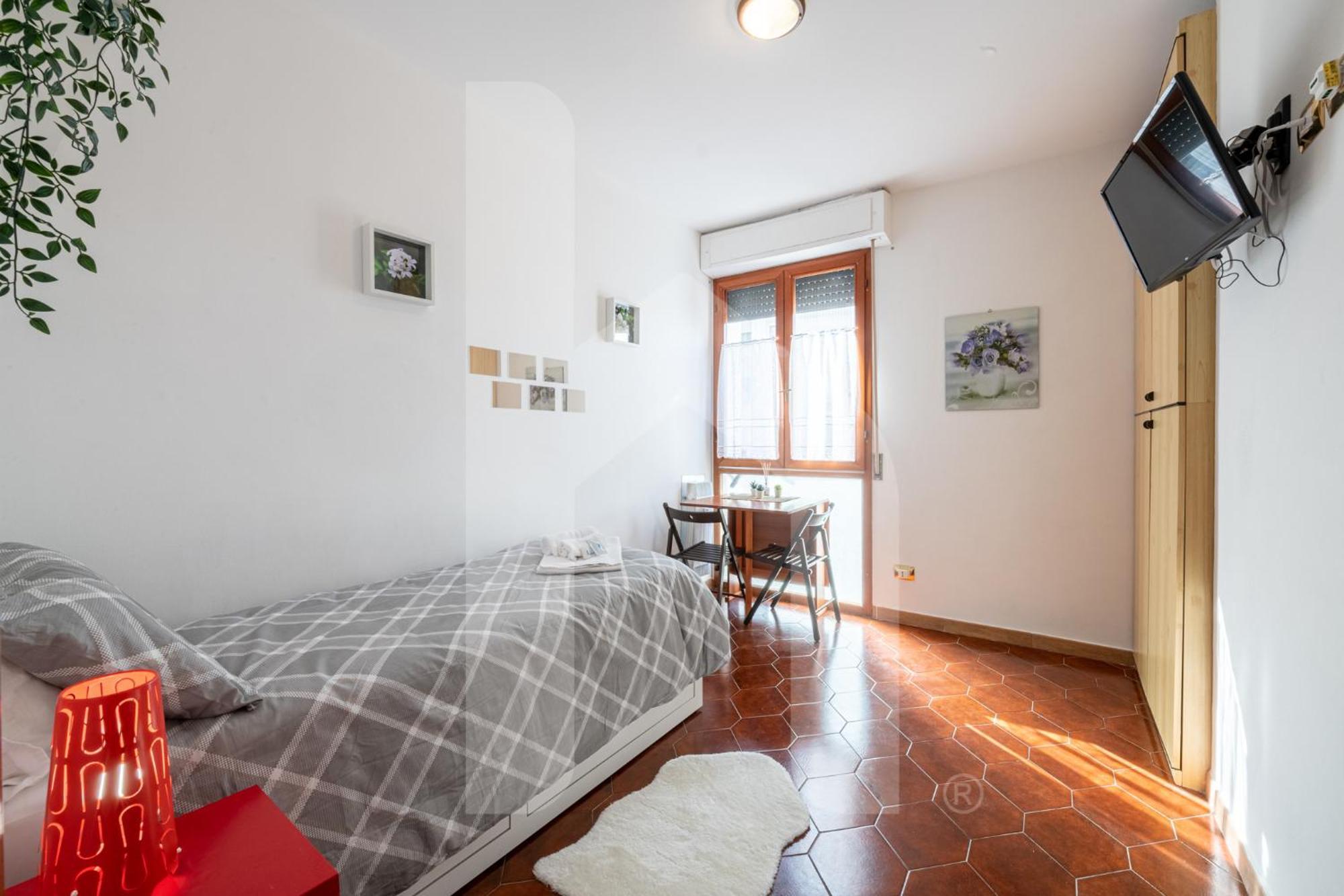 Bed and Breakfast Homiday - Il Giardino --1 Min Ospedale Cisanello--Aeroporto Free Parking-- Pisa Exterior foto