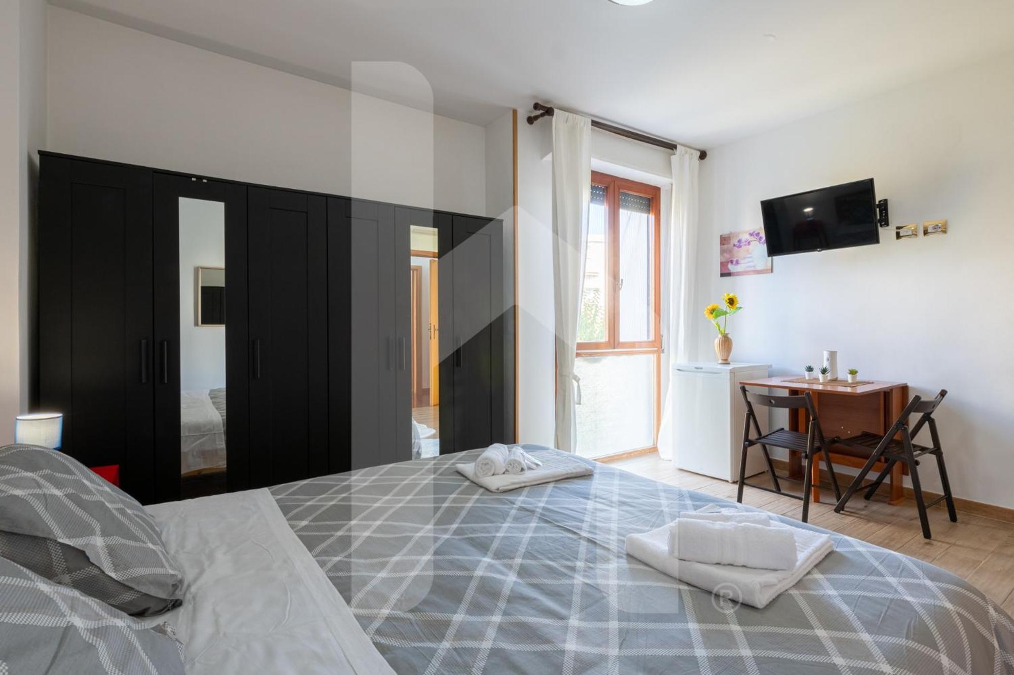 Bed and Breakfast Homiday - Il Giardino --1 Min Ospedale Cisanello--Aeroporto Free Parking-- Pisa Exterior foto